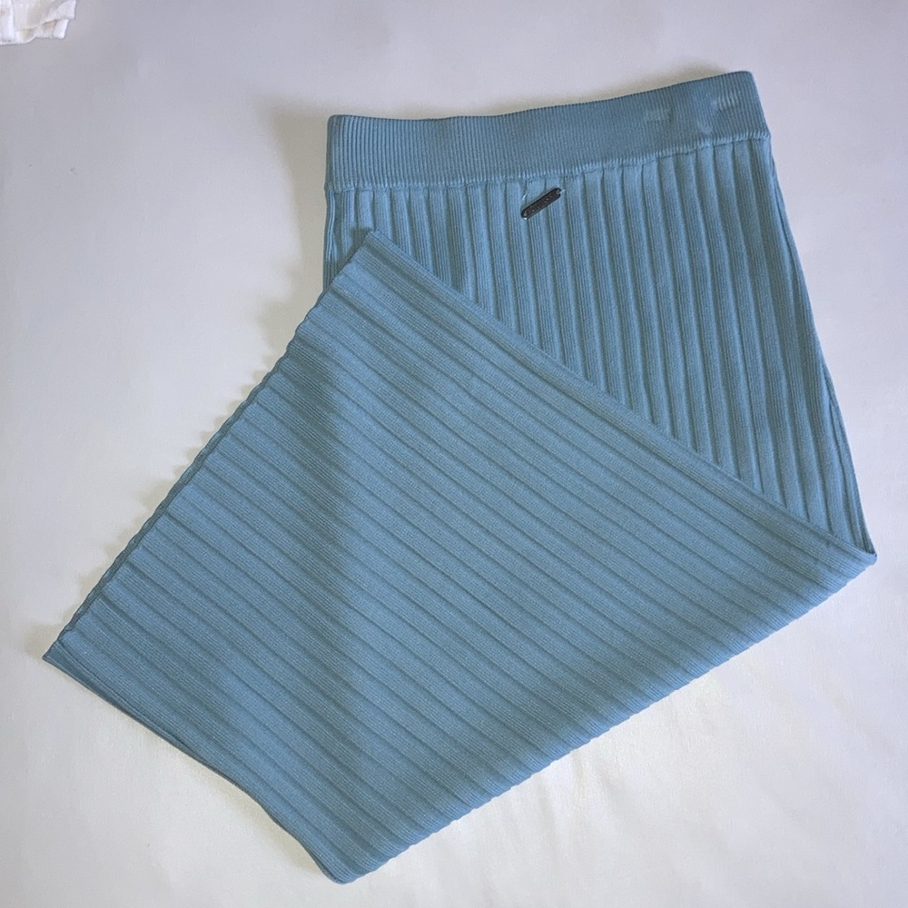 Blue Guess pencil skirt